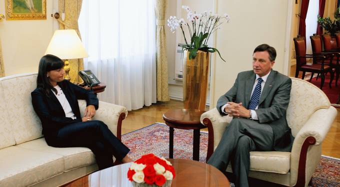 Predsednik Republike Slovenije Borut Pahori sprejel predsednico Avtonomne dežele Furlanije Julijske krajine Deboro Serracchiani.